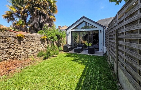 House 2 bedrooms, with garden