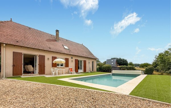 Maison de campagne confortable, 3 chambres, avec piscine