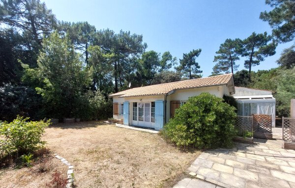 Maison de campagne confortable, 5 chambres, avec piscine