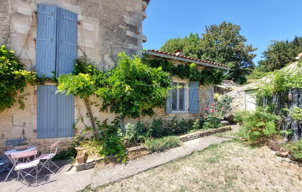 Maison de campagne moderne, 1 chambre, avec jardin