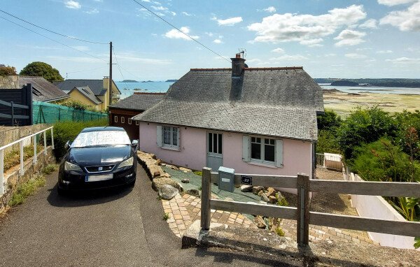 Maison de campagne confortable, 2 chambres, avec vue sur mer