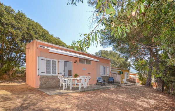 Casa 1 camera, con parcheggio