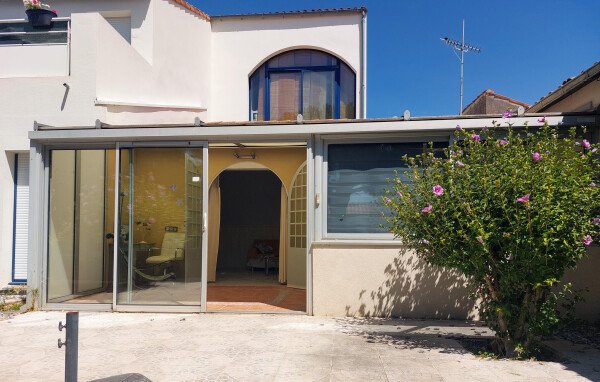 Maison confortable, 2 chambres, avec jardin