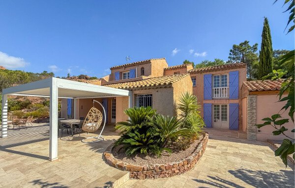 Casa 4 camere, con piscina
