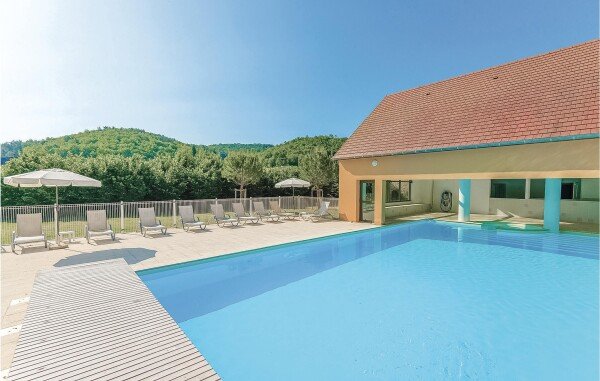 Maison moderne, 1 chambre, avec piscine
