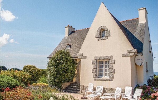 Maison en pierre confortable, 4 chambres, avec vue sur mer