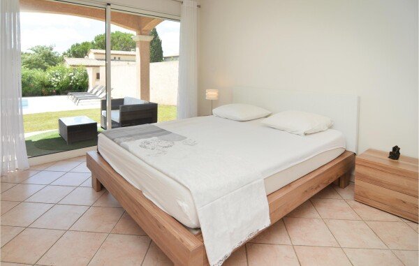 Ferienhaus 4 Schlafzimmer, mit Pool