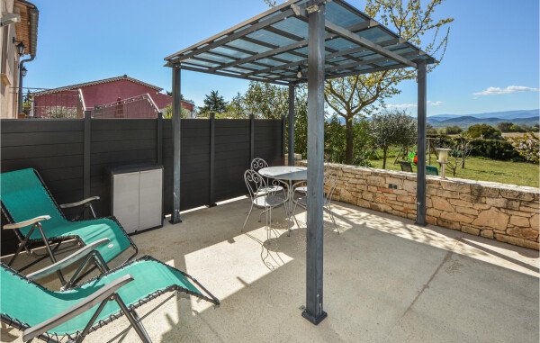 Ferienhaus 1 Schlafzimmer, mit Pool