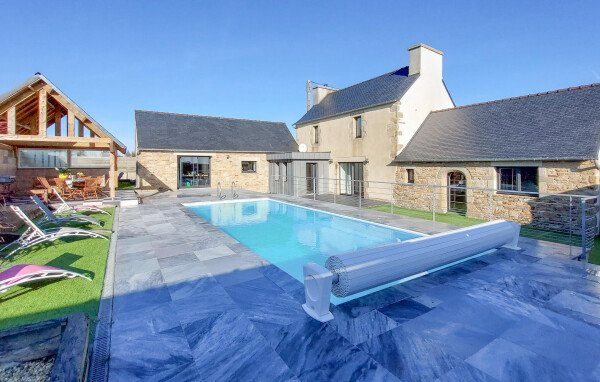 Maison de campagne moderne, 4 chambres, avec piscine