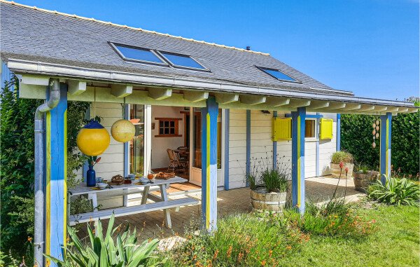 House 2 bedrooms, with sea view