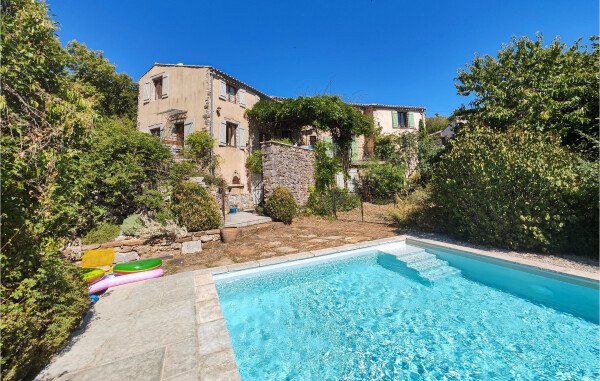 Maison en pierre de charme, 5 chambres, avec piscine
