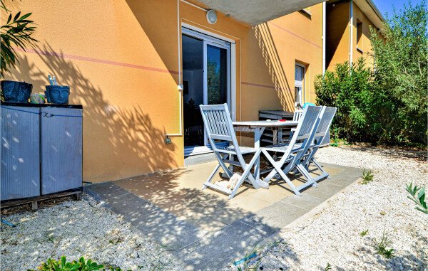 Appartement 2 chambres, avec jardin