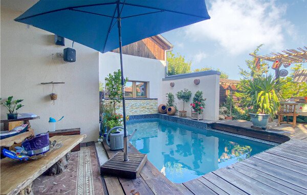 Ferienhaus 4 Schlafzimmer, mit Pool