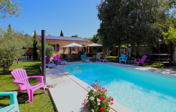 Maison de campagne moderne, 3 chambres, avec piscine