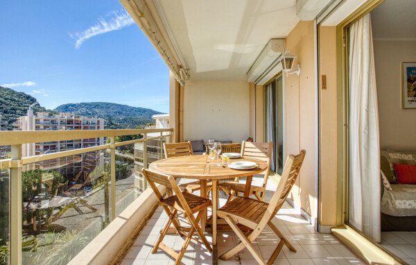 Apartment 2 bedrooms, with sea view