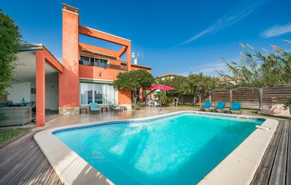 Maison de campagne moderne, 6 chambres, avec vue sur mer