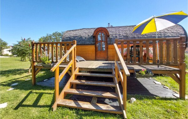 Camping / Mobil Home romantique, 1 chambre, avec piscine