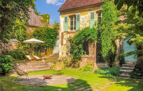 Maison de campagne moderne, 5 chambres, avec jardin