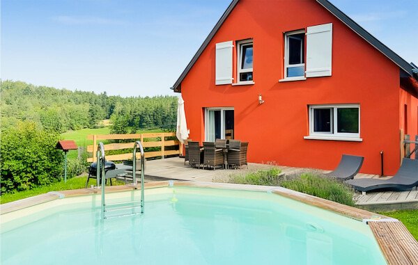 Ferienhaus 3 Schlafzimmer, mit Pool