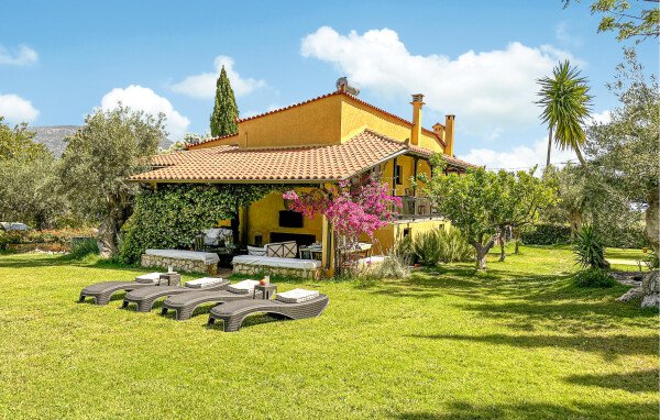 House 5 bedrooms, with garden