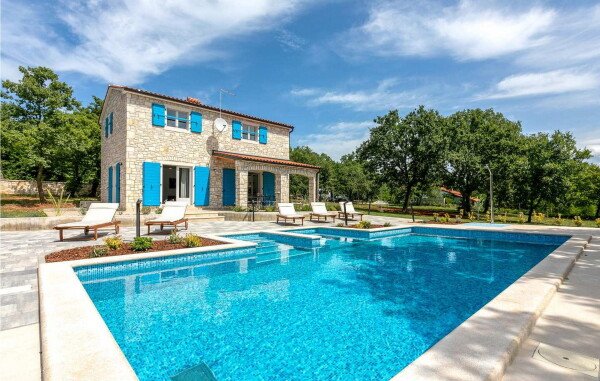 Casa 2 camere, con vista mare