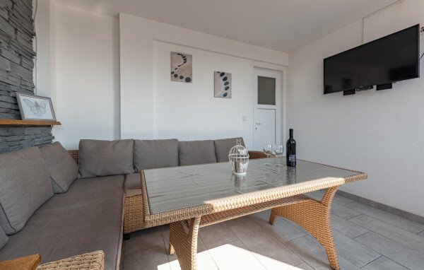 Appartamento 1 camera, con vista mare