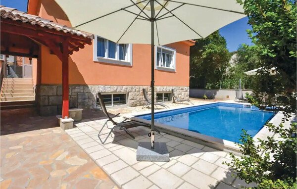 House 4 bedrooms, with sea view