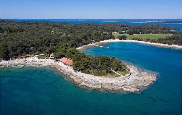 House 4 bedrooms, with sea view