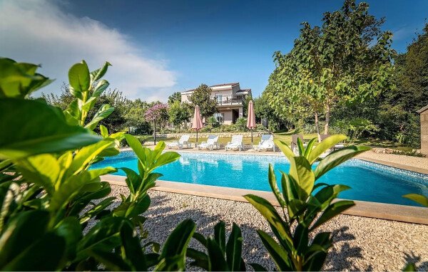Casa 3 camere, con vista mare