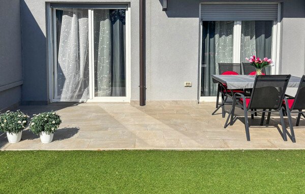 Casa 3 camere, con giardino