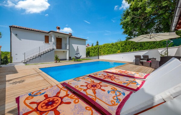 Maison de charme, 2 chambres, avec piscine