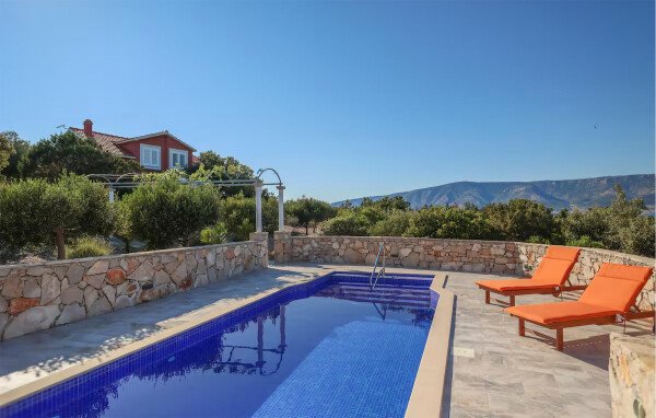 Casa 3 camere, con vista mare