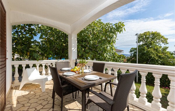 Appartamento 1 camera, con vista mare