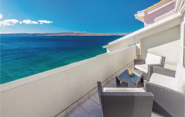 Apartment 2 bedrooms, with sea view