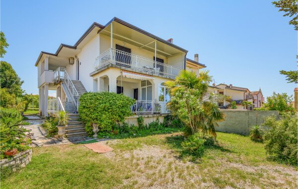 Appartamento 3 camere, con vista mare