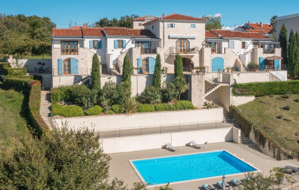 Appartamento 3 camere, con piscina