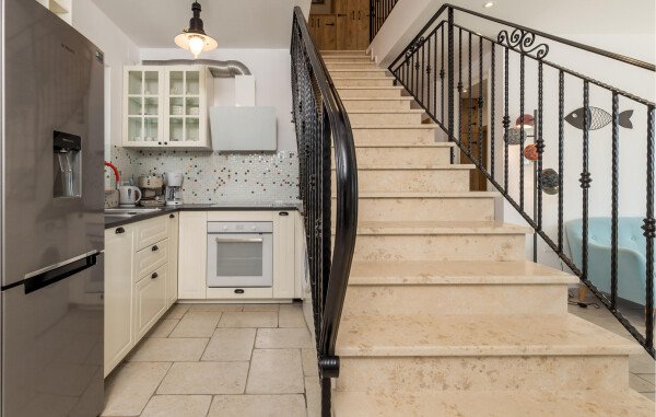 Casa 3 camere, con vista mare