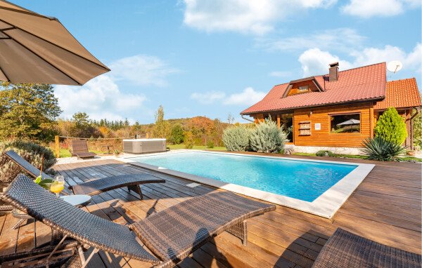 Ferienhaus 3 Schlafzimmer, mit Pool