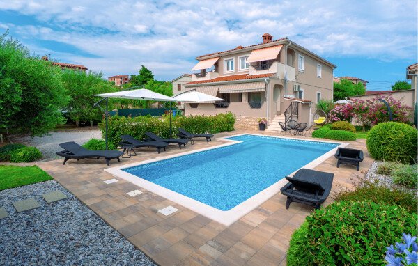 Wohnung 3 Schlafzimmer, mit Pool