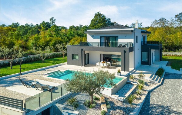 Ferienhaus 3 Schlafzimmer, mit Pool