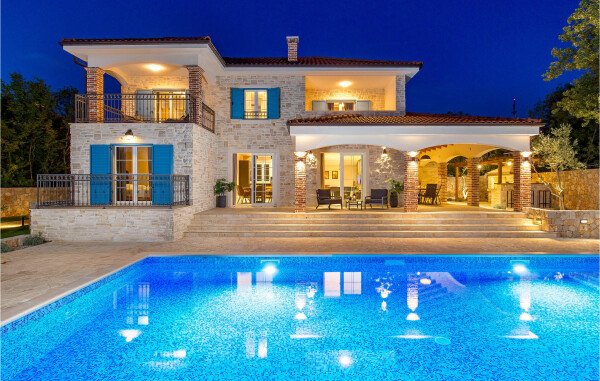 Casa 4 camere, con piscina