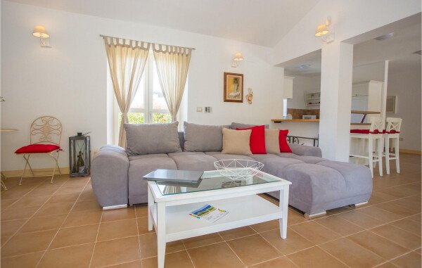 Casa 2 camere, con piscina