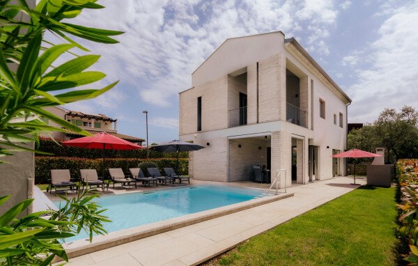 Casa 3 camere, con vista mare