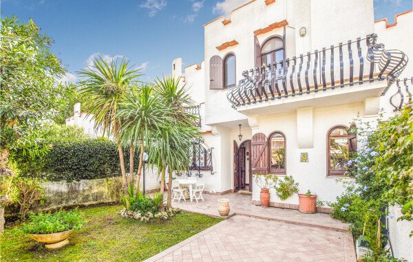 Casa 3 camere, con vista mare