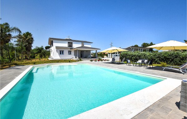 Casa 3 camere, con vista mare