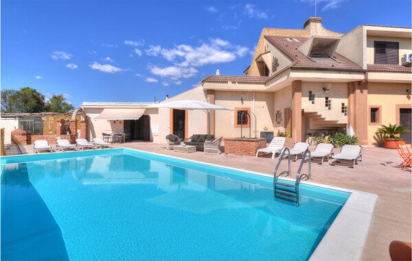 Maison de campagne confortable, 3 chambres, avec piscine