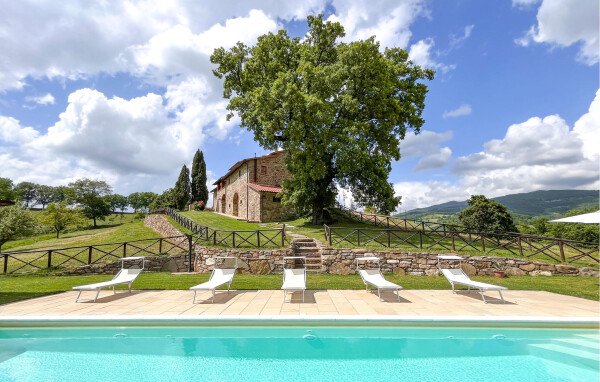 Casa 4 camere, con piscina