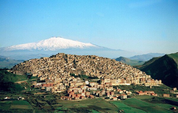 House 2 bedrooms, with parking