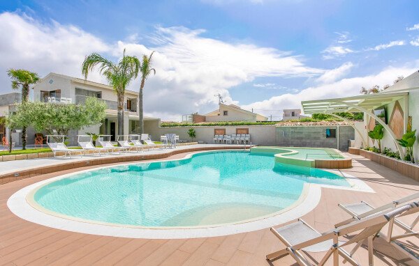 Casa 4 camere, con vista mare