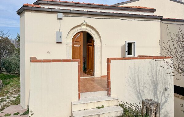 Casa 4 camere, con giardino